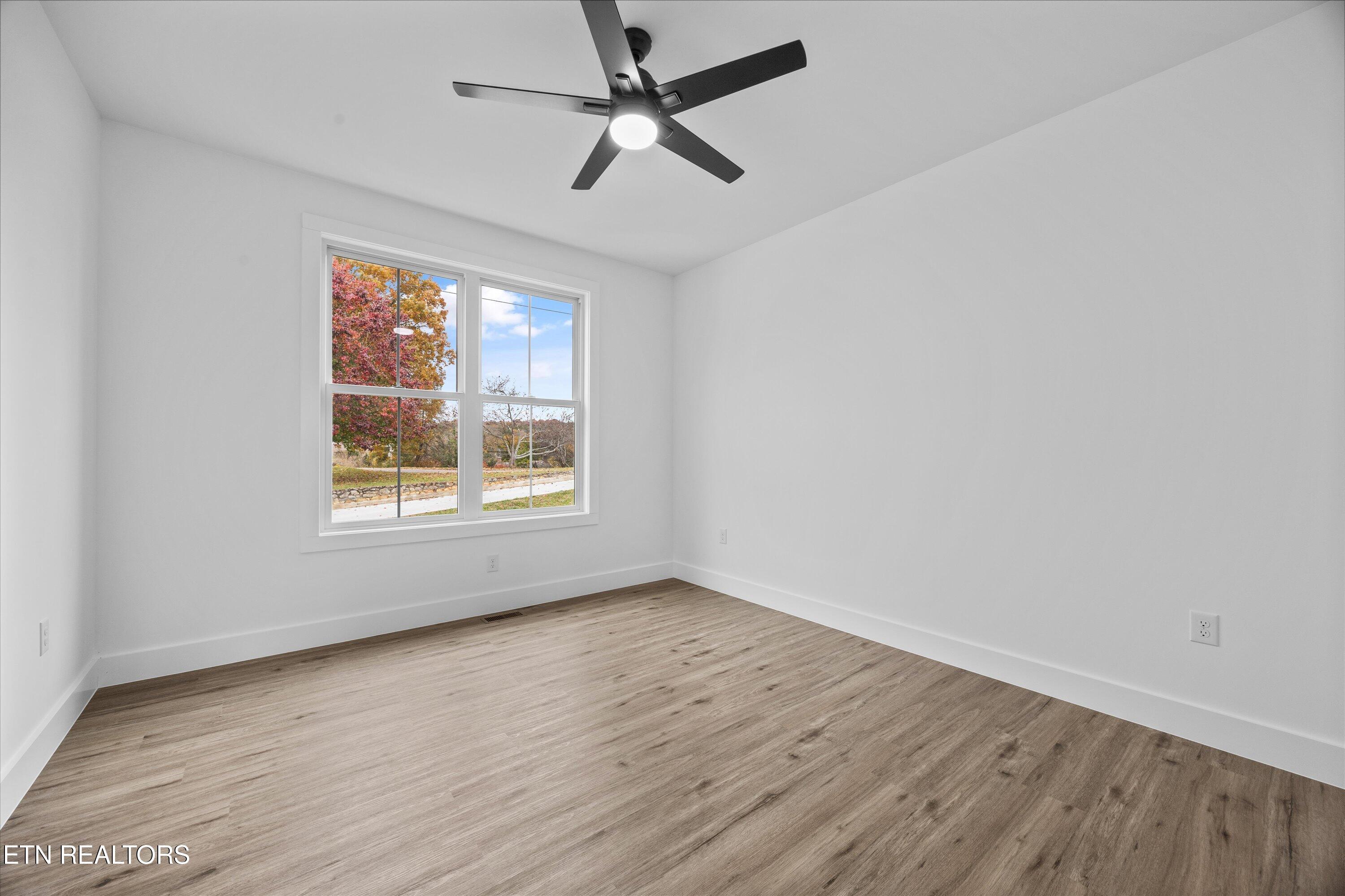 407 Hampton Way Dandridge, TN 37725 - Photo 24 of 42 23-407 Hampton Wy 19