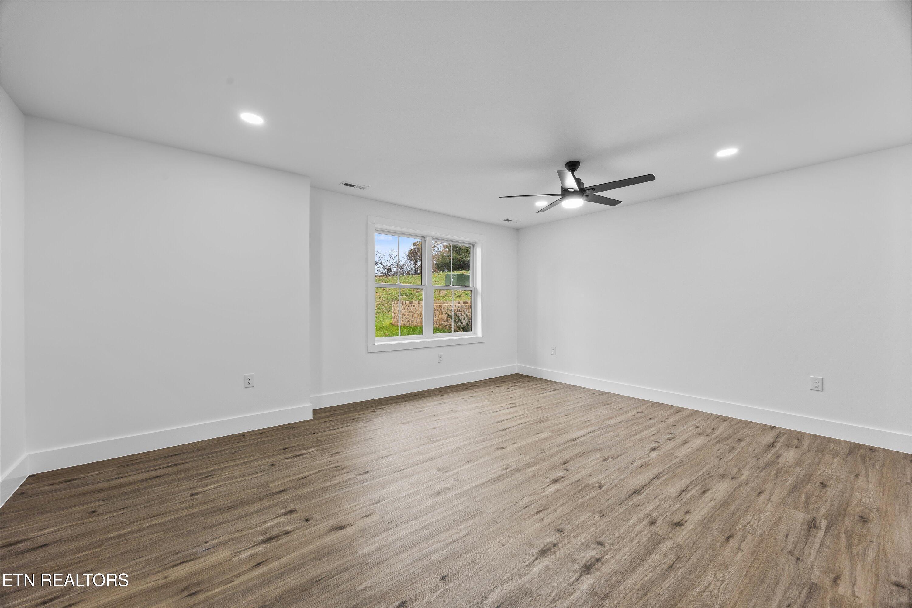 407 Hampton Way Dandridge, TN 37725 - Photo 31 of 42 30-407 Hampton Wy 26