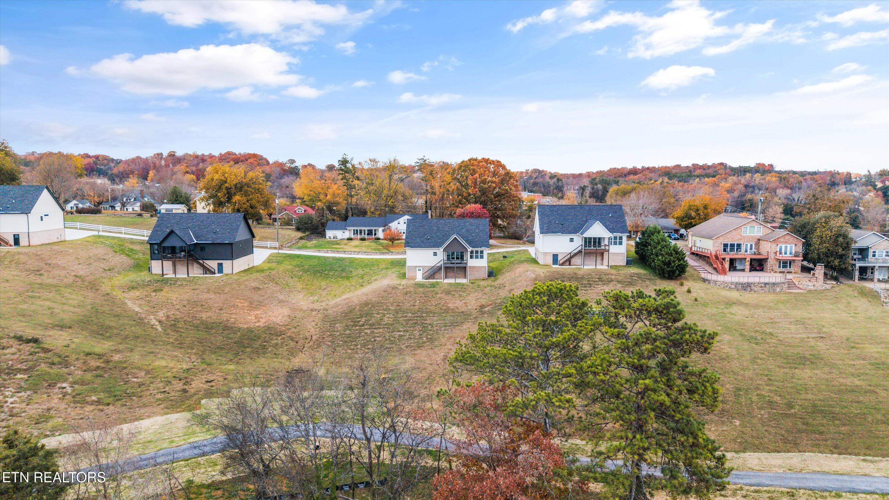 407 Hampton Way Dandridge, TN 37725 - Photo 37 of 42 39-407 Hampton Wy 35