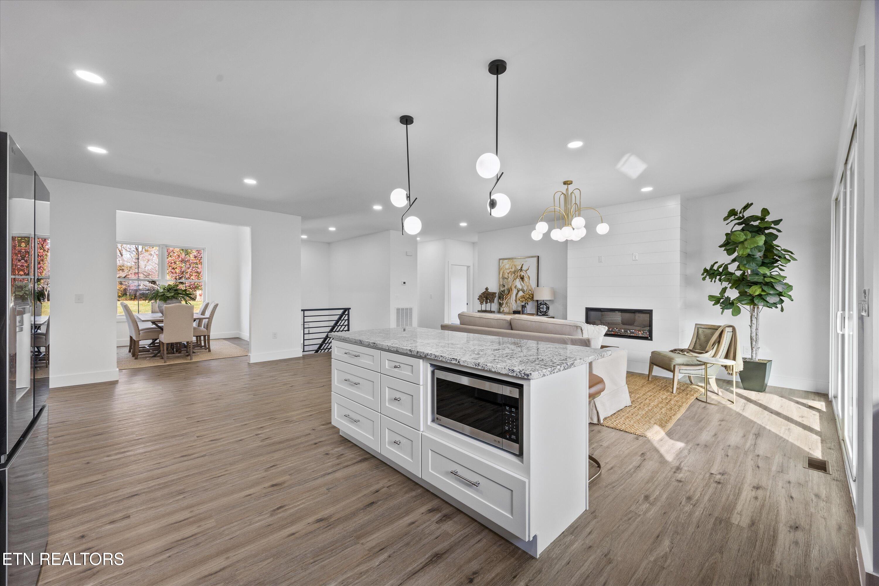 407 Hampton Way Dandridge, TN 37725 - Photo 8 of 42 09-407 Hampton Wy 05