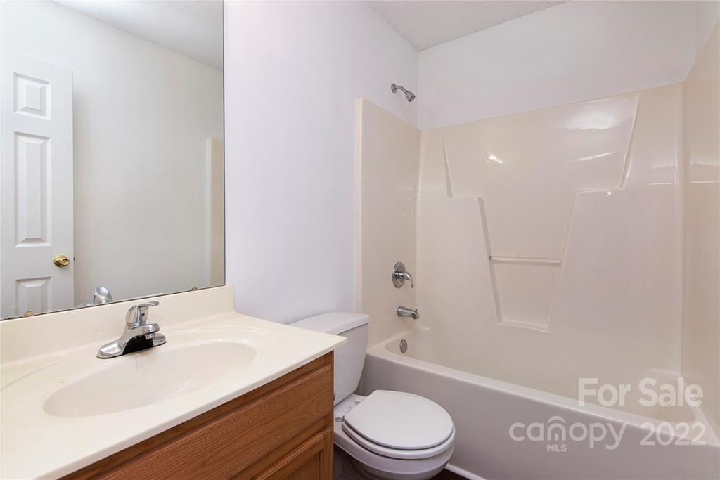 11019 Pointer Ridge Drive Charlotte, NC 28214 - Photo 12 of 21