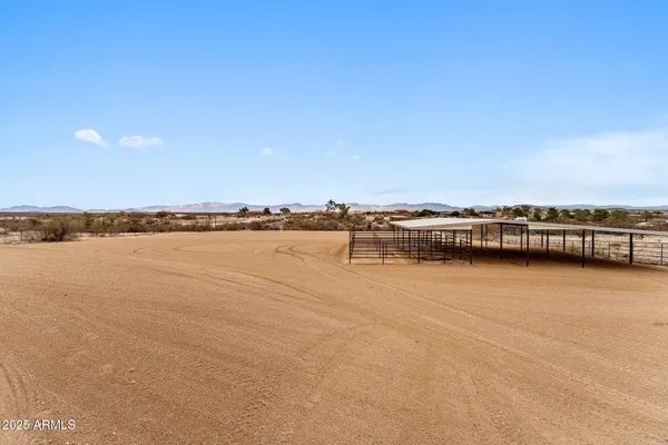 $665,000 | 35265 Highway 93, Wickenburg, AZ 85390
