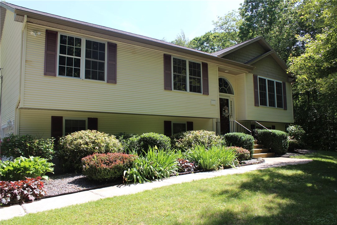 412 Rockland Road Scituate, RI 02857 - Photo 1 of 31
