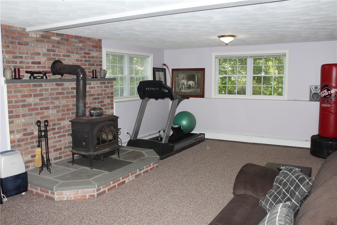 412 Rockland Road Scituate, RI 02857 - Photo 27 of 31