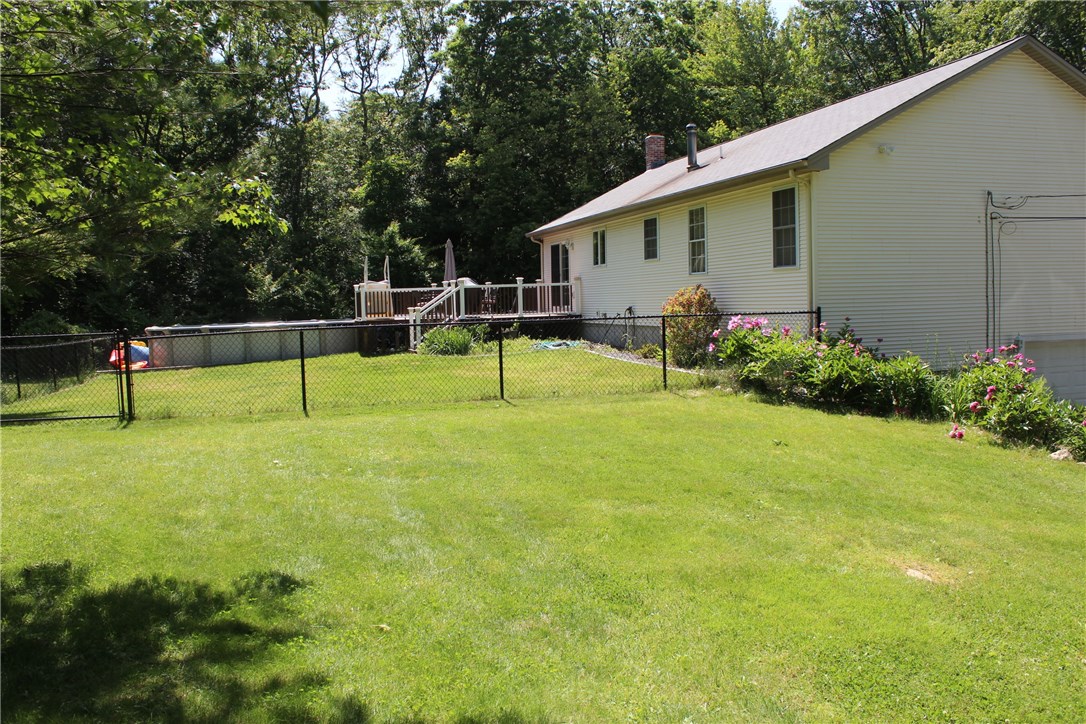 412 Rockland Road Scituate, RI 02857 - Photo 6 of 31