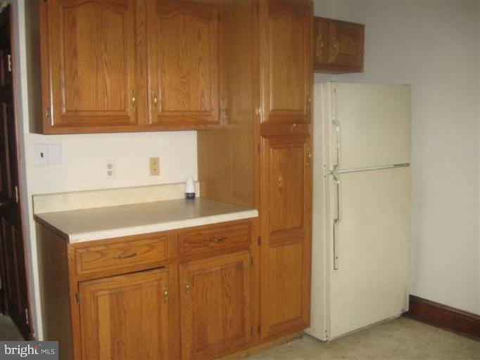 124 Ritchie Highway Pasadena, MD 21122 - Photo 6 of 7 Kitchen #2