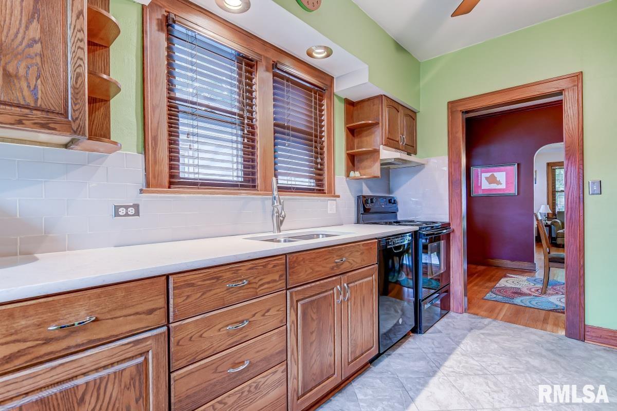 2041 South State Street Springfield, IL 62704 - Photo 12 of 29