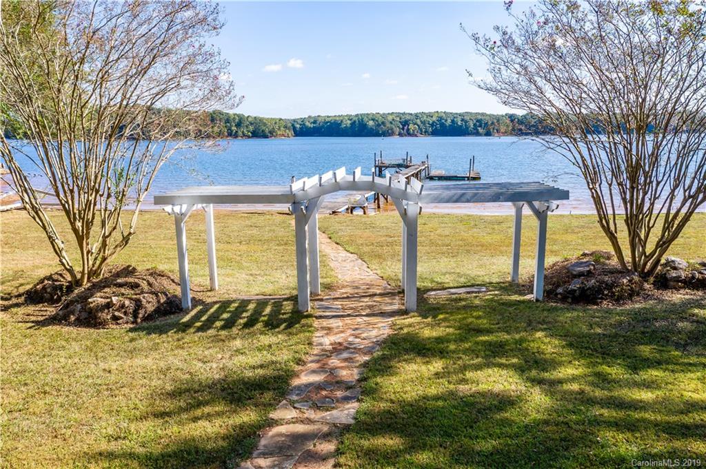 9245 Azalea Road Sherrills Ford, NC 28673 - Photo 3 of 40 Gallery Image 3