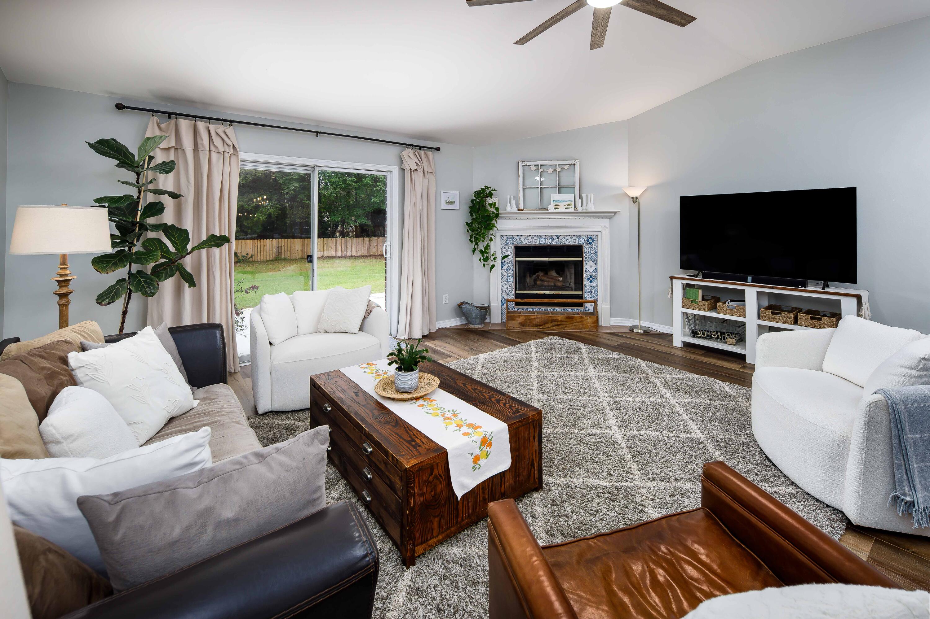 2400 Crescent Road Navarre, FL 32566 - Photo 7 of 50 2400 Crescent Rd_GSmith_2026_03_31_099-E