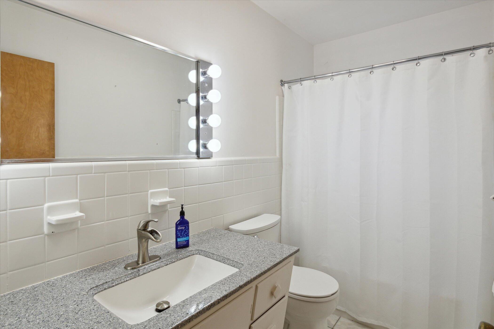 2102 Dale Road Jackson, MI 49203 - Photo 24 of 43 20-2102-Dale-Rd-WindowStill-10