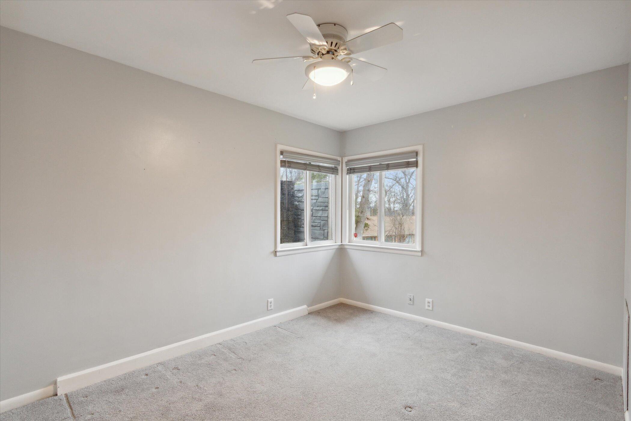 2102 Dale Road Jackson, MI 49203 - Photo 26 of 43 22-2102-Dale-Rd-WindowStill-12