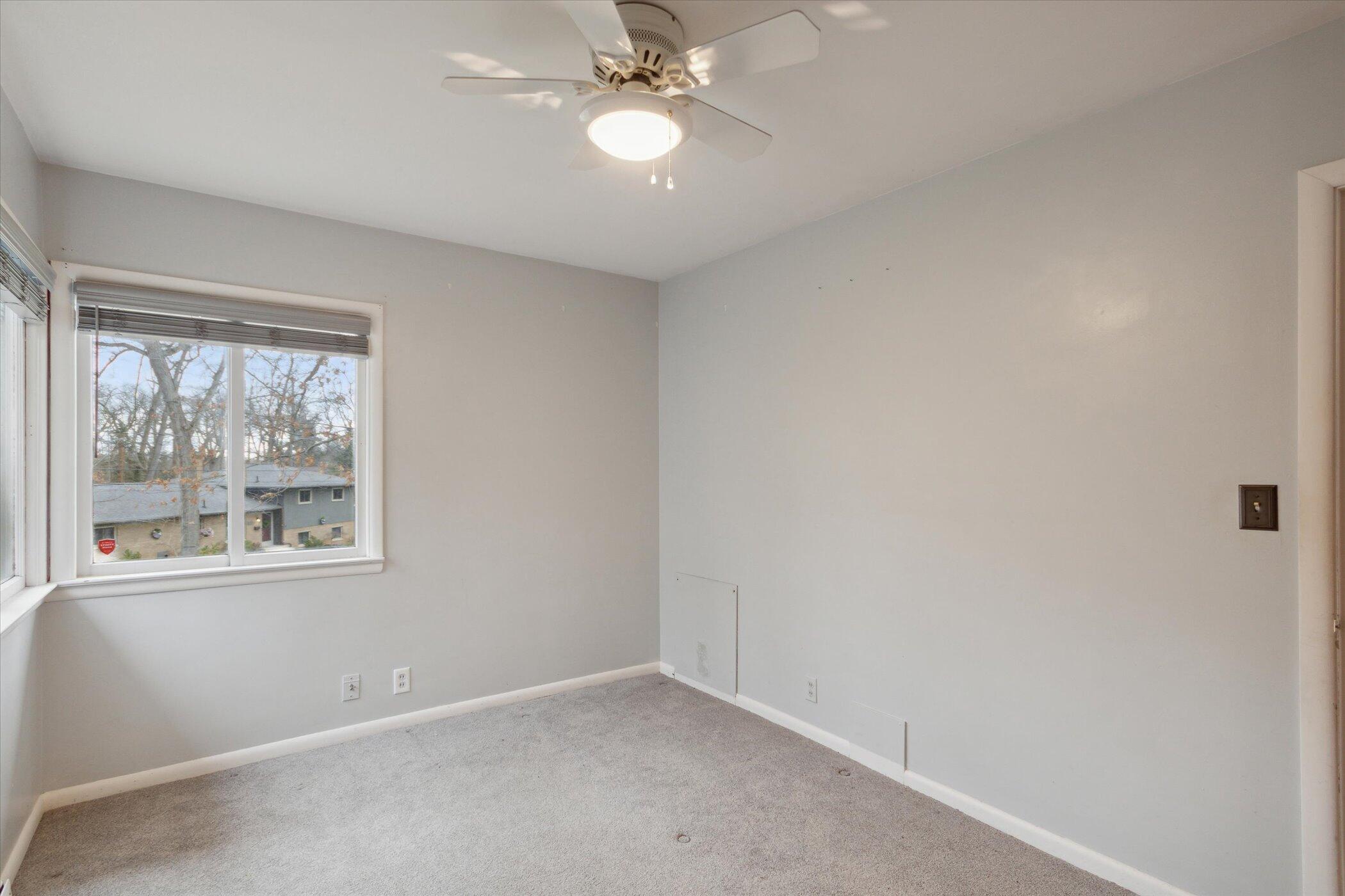 2102 Dale Road Jackson, MI 49203 - Photo 29 of 43 25-2102-Dale-Rd-WindowStill-15