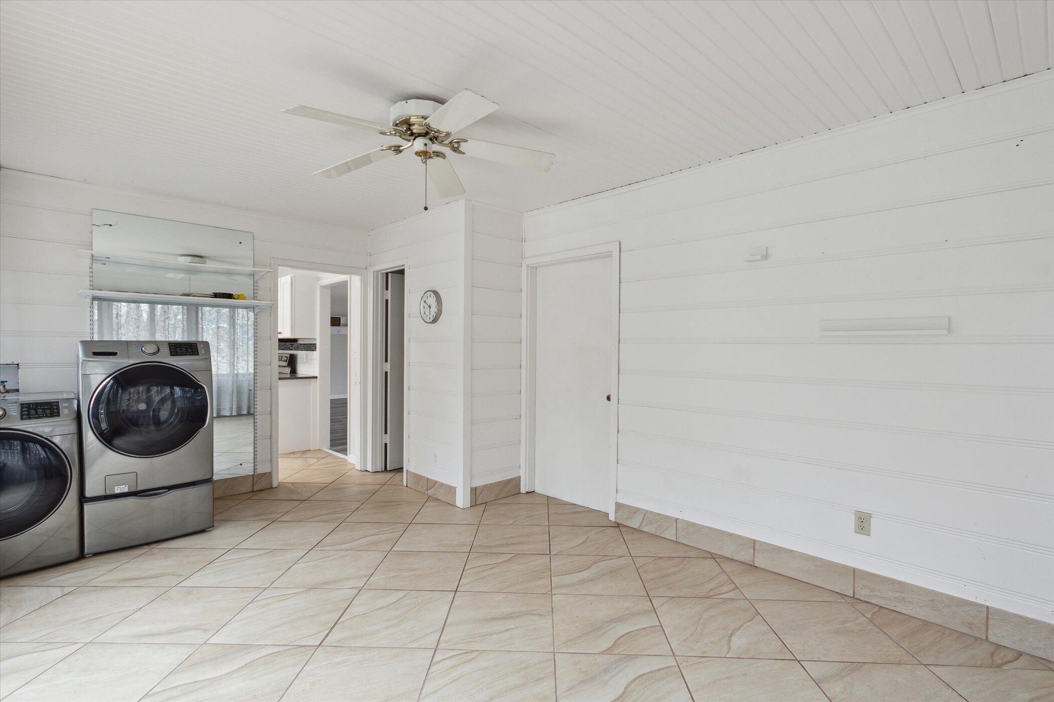 2102 Dale Road Jackson, MI 49203 - Photo 32 of 43 28-2102-Dale-Rd-WindowStill-19