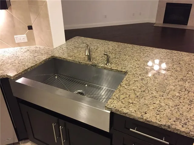 a close view of sink