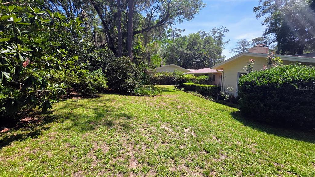 301 Northwest 30th Street Gainesville, FL 32607 - Photo 3 of 18