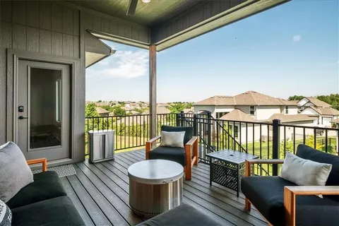 $685,000 | 1908 Northeast Catalina Avenue, Lee's Summit, MO 64064