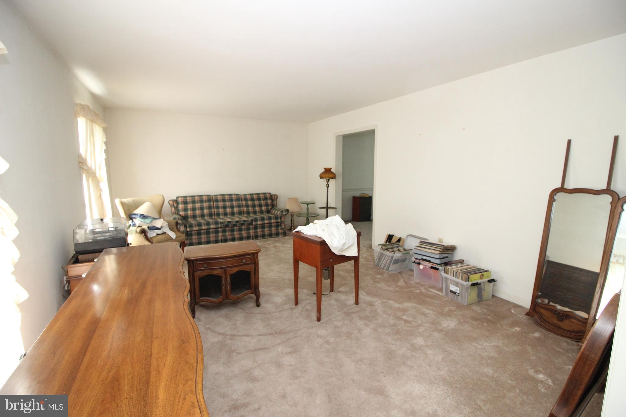 425 Shoemaker Way Lansdale, PA 19446 - Photo 5 of 31