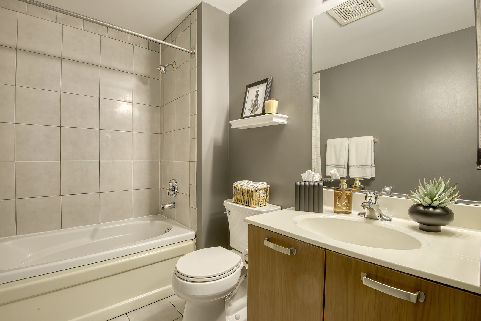 111 South Morgan Street, Unit 418 Chicago, IL 60607 - Photo 21 of 25 Gallery Image 21