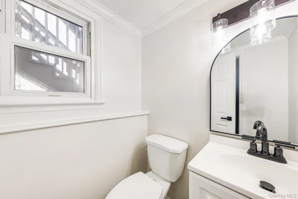 $499,000 | 15 Whiteford Drive, Pleasant Valley, NY 12569