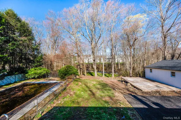 $499,000 | 15 Whiteford Drive, Pleasant Valley, NY 12569