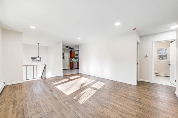 $499,000 | 15 Whiteford Drive, Pleasant Valley, NY 12569