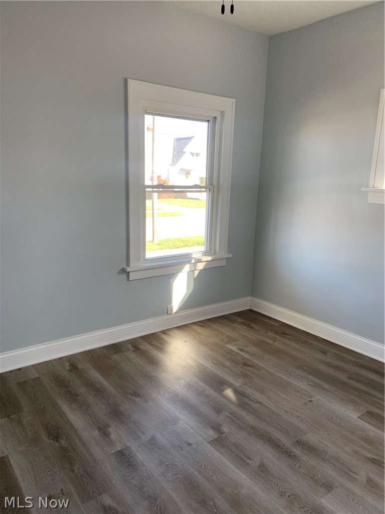8111 Spring Garden Road Cleveland, OH 44129 - Photo 18 of 29
