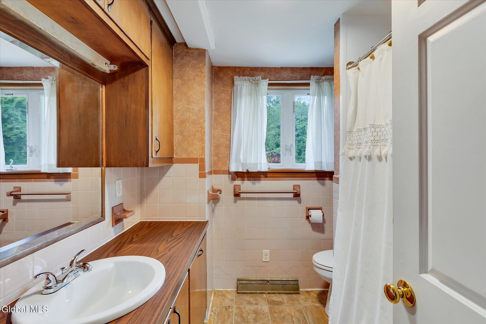 443 Gansevoort Road Moreau, NY 12828 - Photo 23 of 51 23