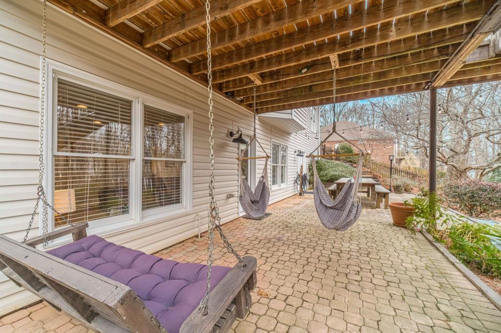 205 Amberbrook Circle Grayson, GA 30017 - Photo 4 of 81