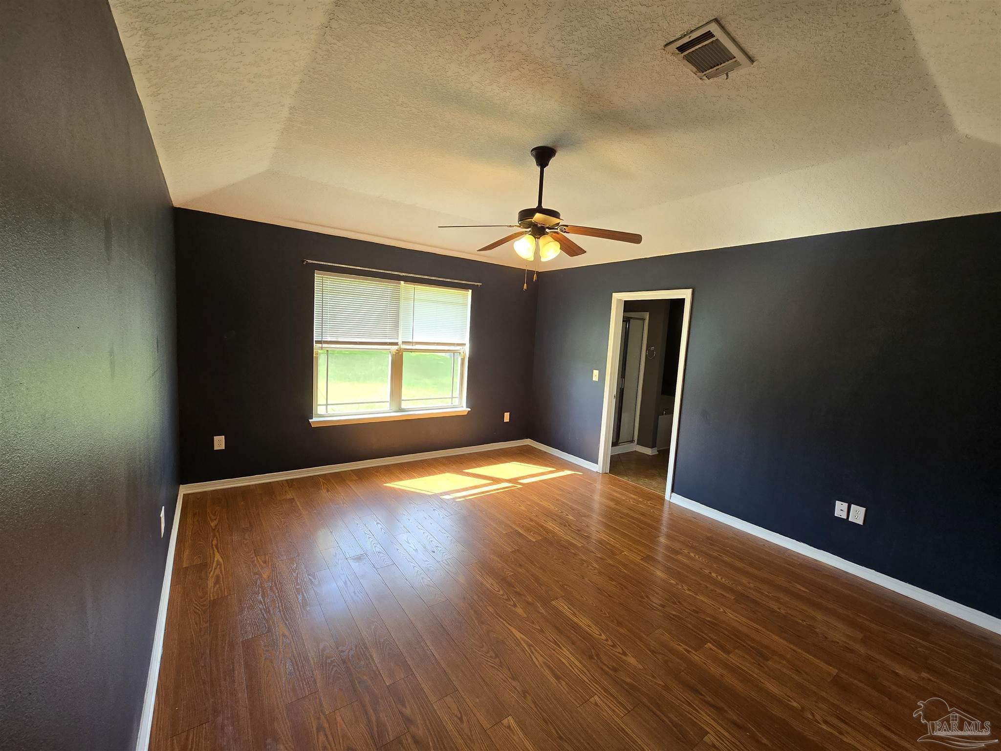 2320 Badger Circle Cantonment, FL 32533 - Photo 3 of 10