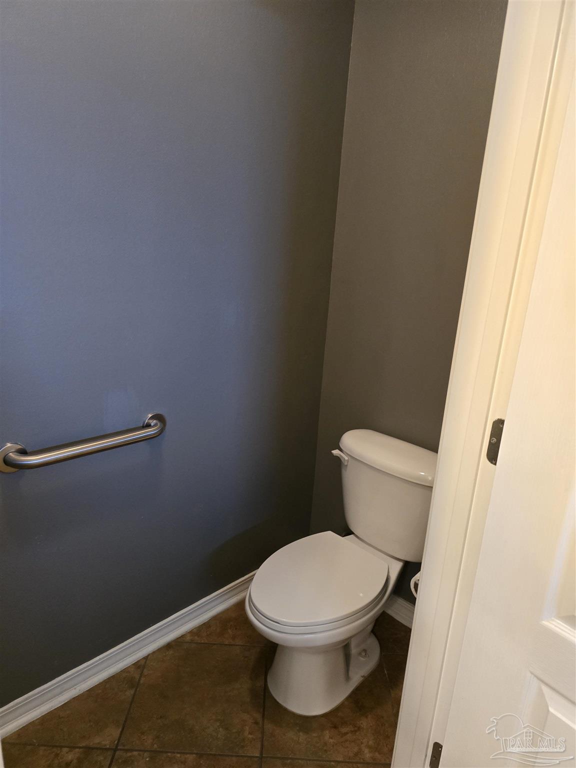 2320 Badger Circle Cantonment, FL 32533 - Photo 6 of 10