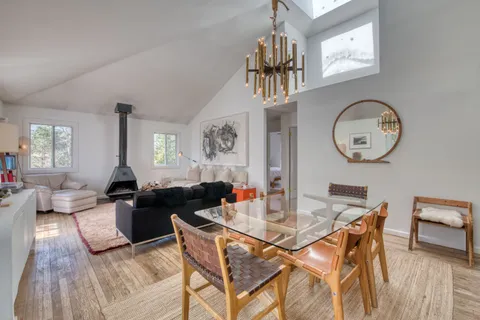 73 Camberly Road, East Hampton, NY 11937