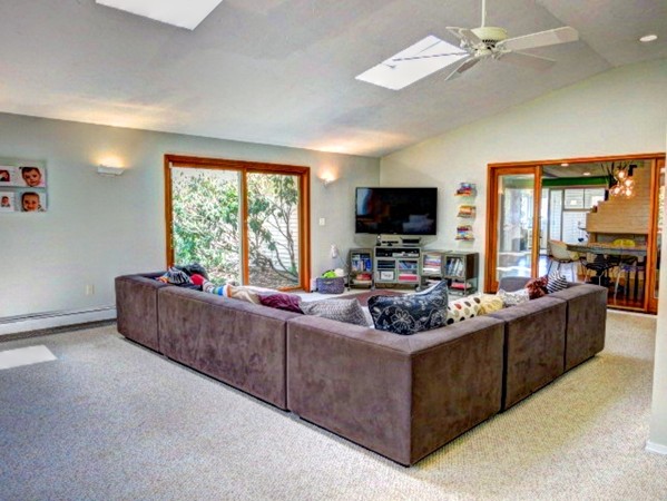 40 Bradford Road Framingham, MA 01701 - Photo 2 of 30 Gallery Image 2