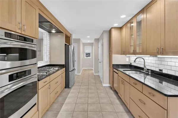 $389,900 | 1585 Stone Mansion Drive, Sewickley, PA 15143