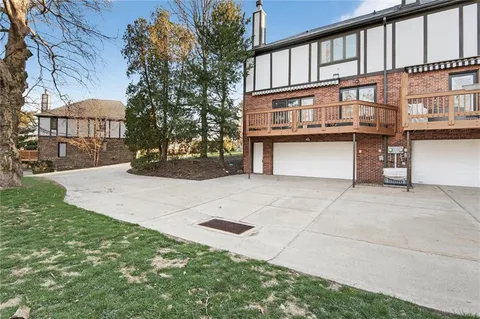 $389,900 | 1585 Stone Mansion Drive, Sewickley, PA 15143