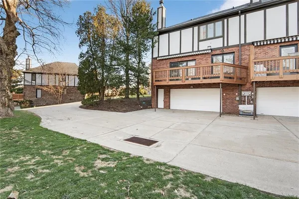 $389,900 | 1585 Stone Mansion Drive, Sewickley, PA 15143