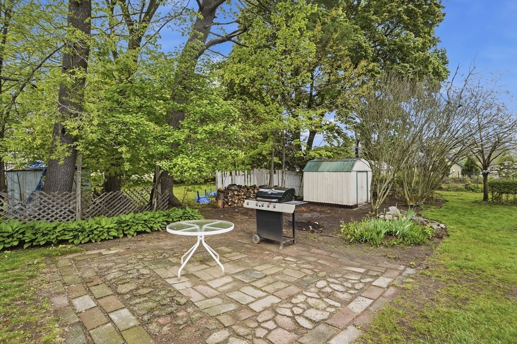 35 Burnham Road Lowell, MA 01852 - Photo 27 of 32