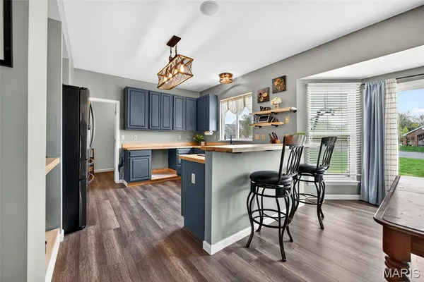$399,000 | 202 Greenshire Lane, Dardenne Prairie, MO 63368