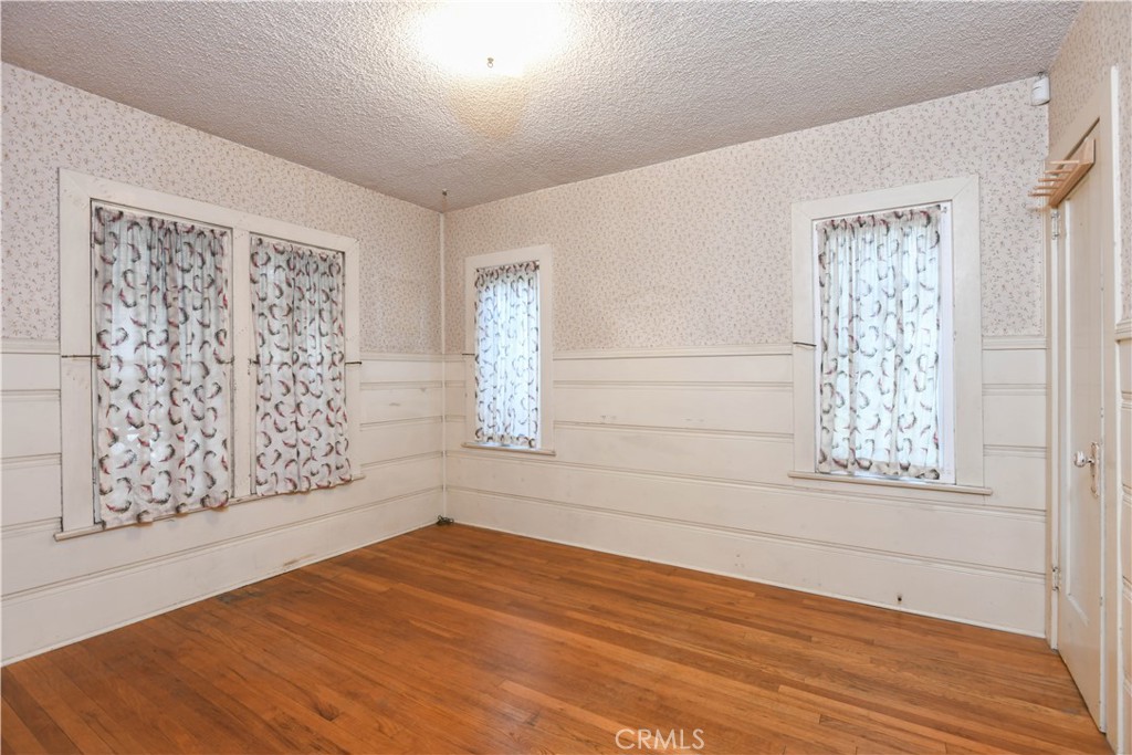 3045 Cedar Street Riverside, CA 92501 - Photo 11 of 21 Bedroom 1