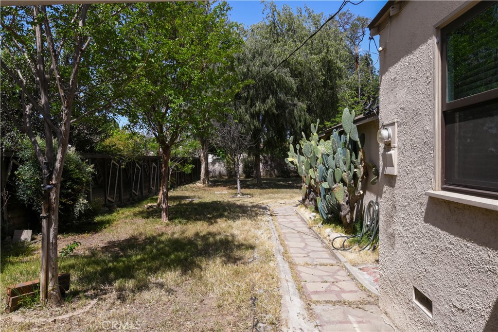 3045 Cedar Street Riverside, CA 92501 - Photo 14 of 21