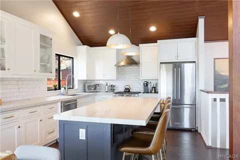 $799,000 | 43866 Mendocino Drive, Big Bear Lake, CA 92315