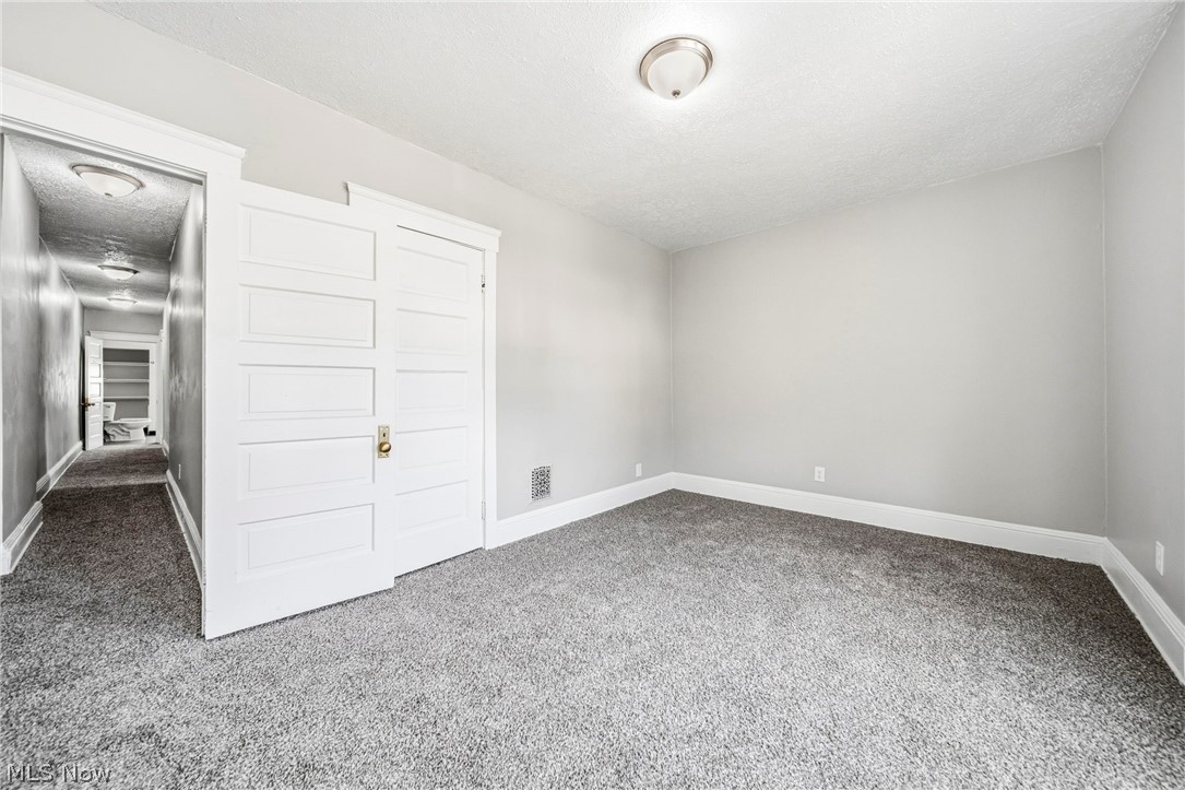 1637 Holyrood Road Cleveland, OH 44106 - Photo 34 of 50