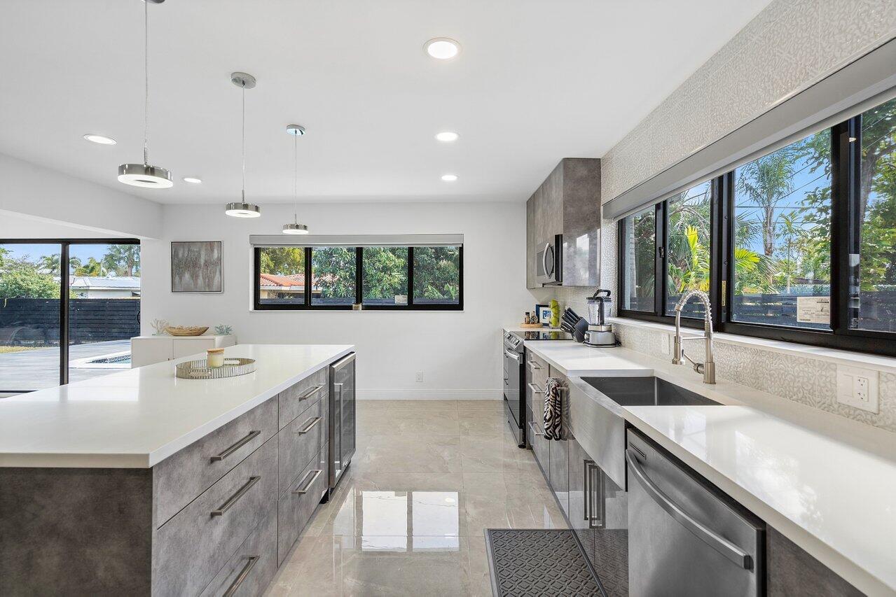 250 Southwest 9th Avenue Boca Raton, FL 33486 - Photo 22 of 43 019-250Southwest9thAvenue-BocaRaton-FL-3
