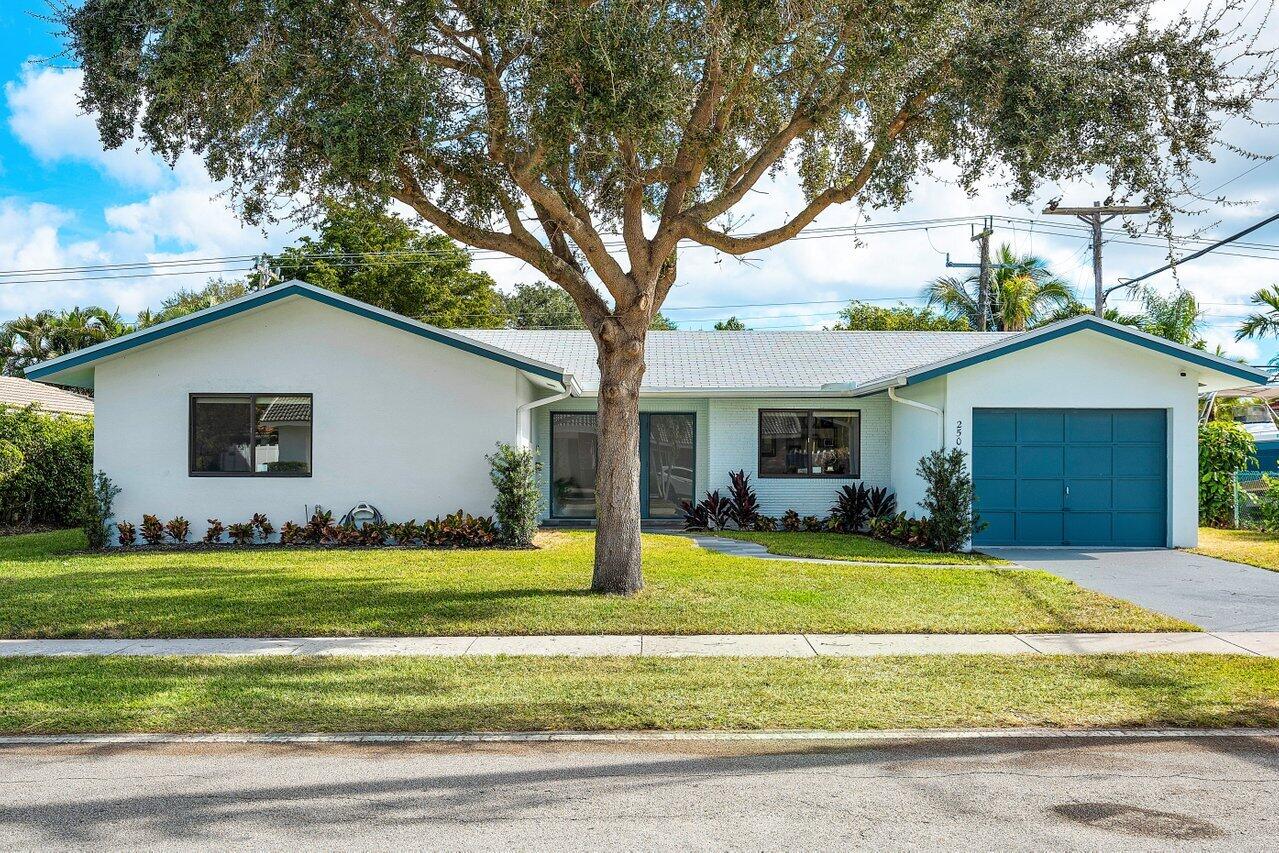 250 Southwest 9th Avenue Boca Raton, FL 33486 - Photo 8 of 43 001-250Southwest9thAvenue-BocaRaton-FL-3