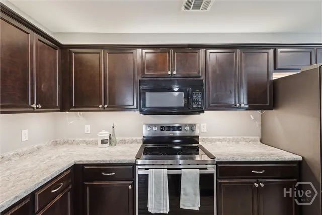 $335,000 | 35 Bonnie Circle, Ellabell, GA 31308