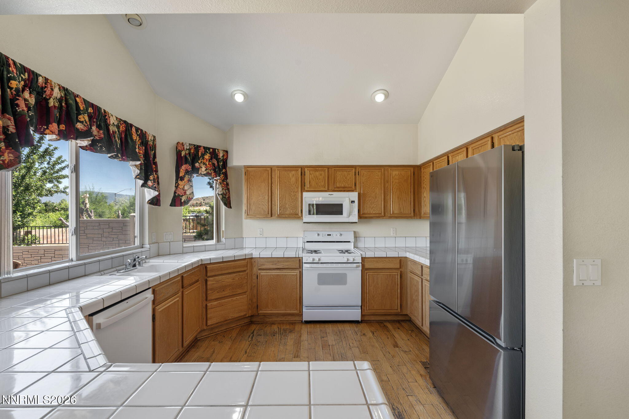 14430 Lasso Drive Reno, NV 89511 - Photo 17 of 44 37-web-or-mls-DSC02062