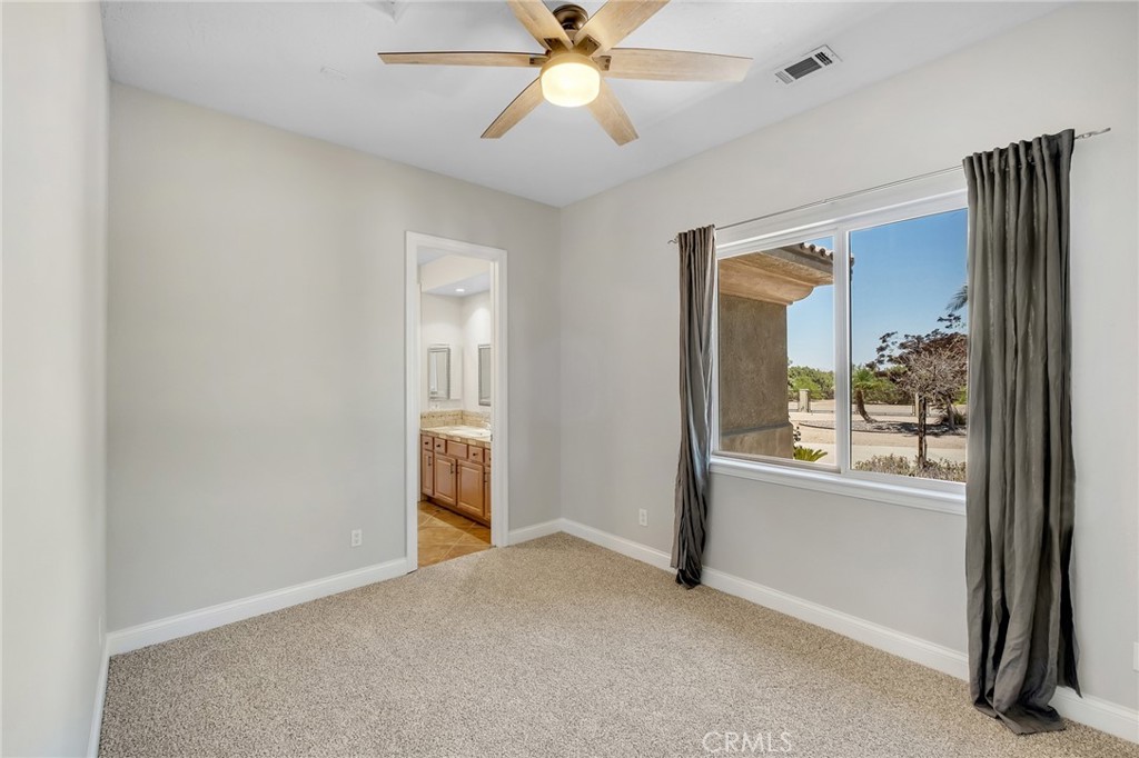 7026 Cataba Road Oak Hills, CA 92344 - Photo 43 of 62