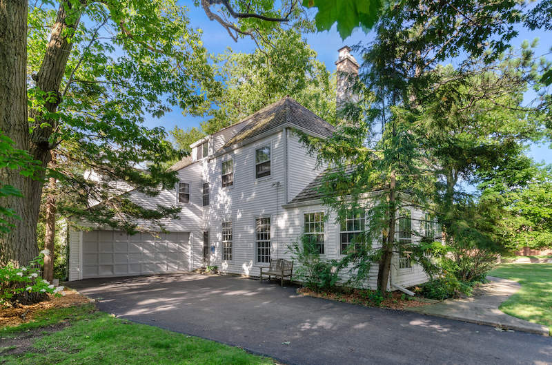 550 Sheridan Road Highland Park, IL 60035 - Photo 2 of 30