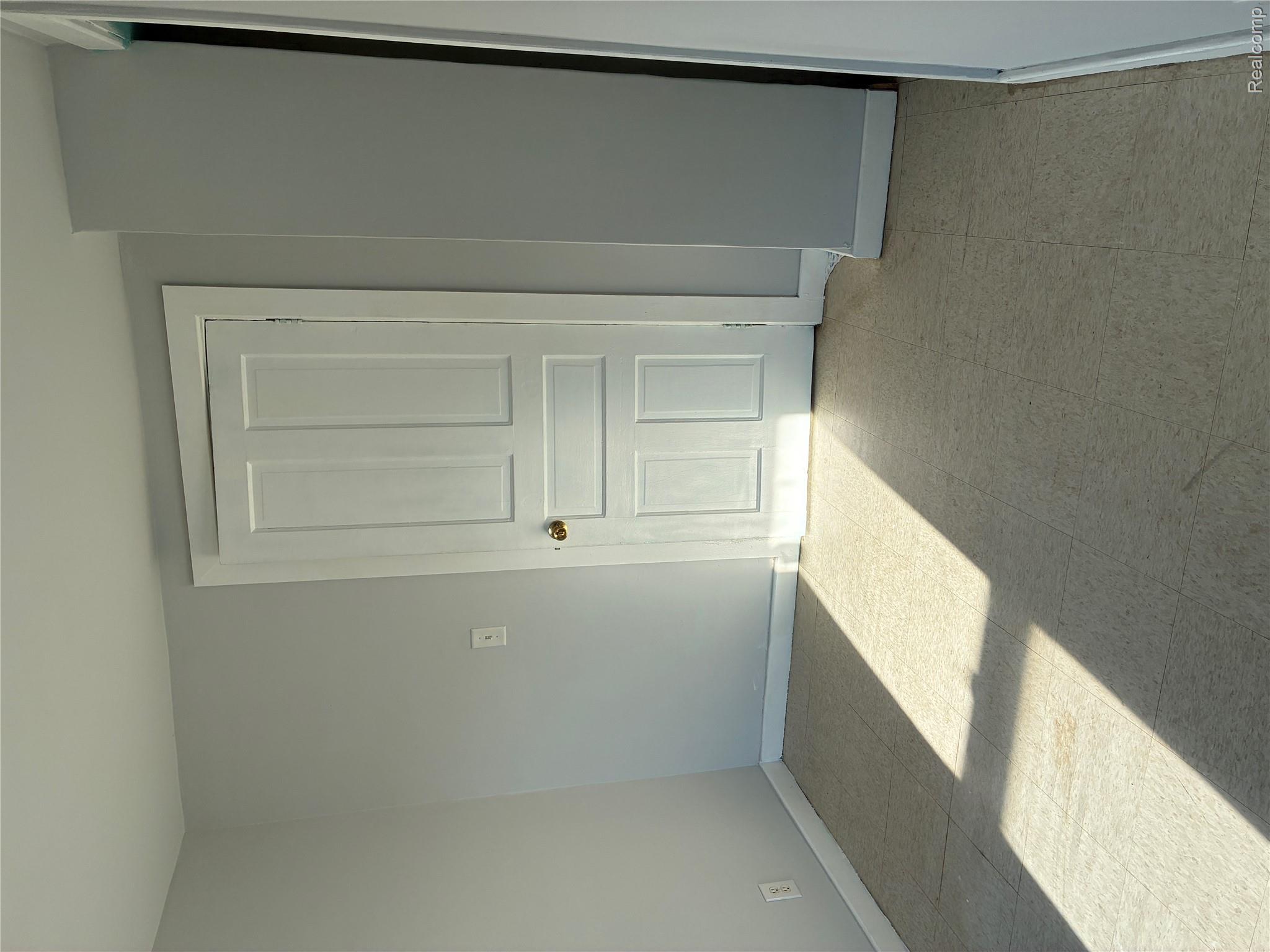 1214 Root Street Flint, MI 48503 - Photo 18 of 34 IMG_7232.JPG