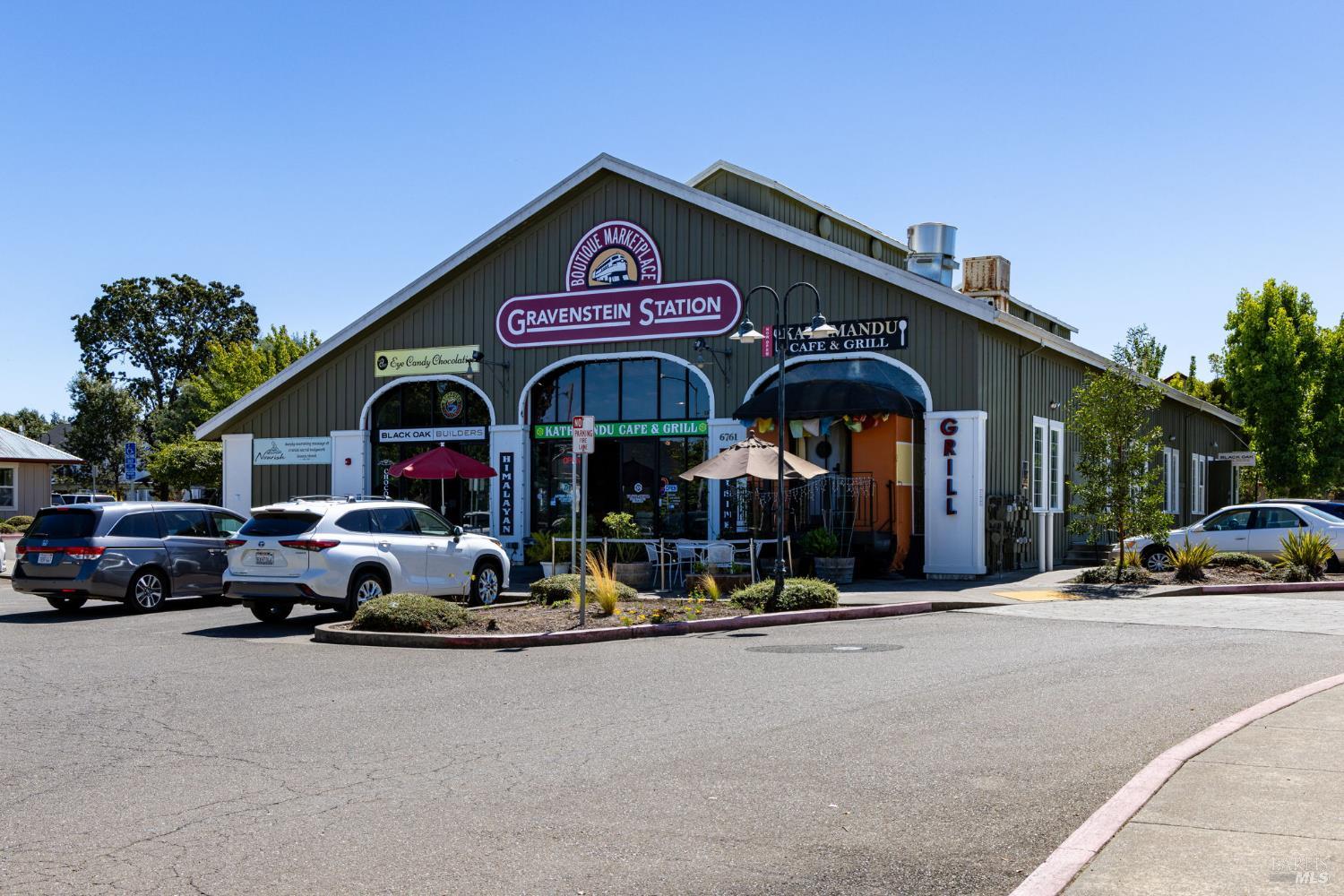 471 Florence Avenue Sebastopol, CA 95472 - Photo 71 of 71 Many other local favorites for drinks and food are nearby!