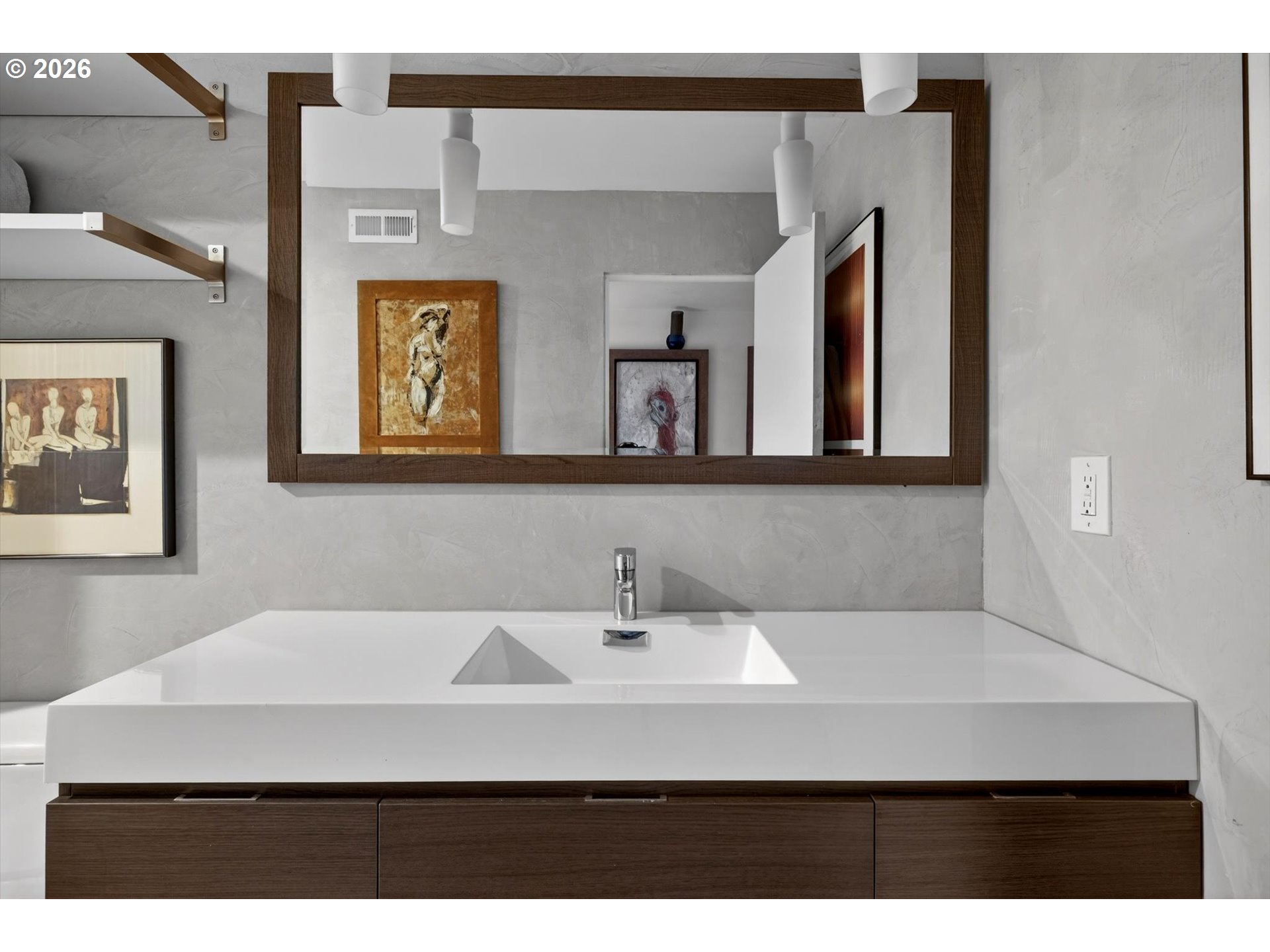 3340 Southwest Fairmount Boulevard Portland, OR 97239 - Photo 26 of 39 Bathroom